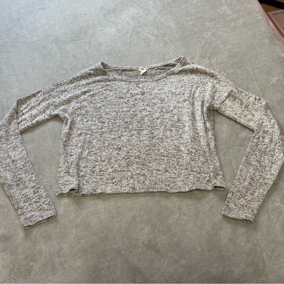 Garage Cropped Long Sleeve - Picture 1 of 3